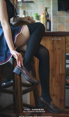 女大学生沙龙电影