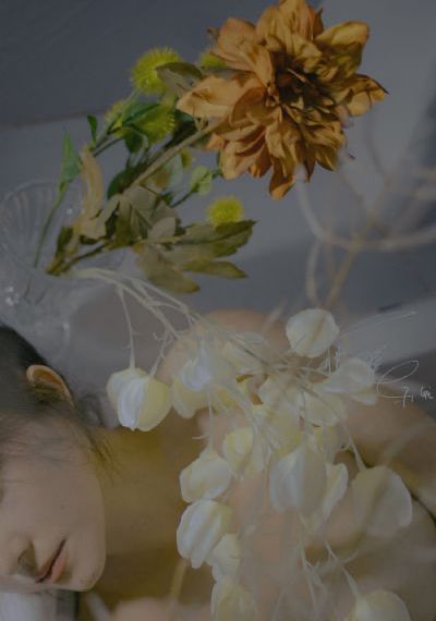 善良的美女秘书